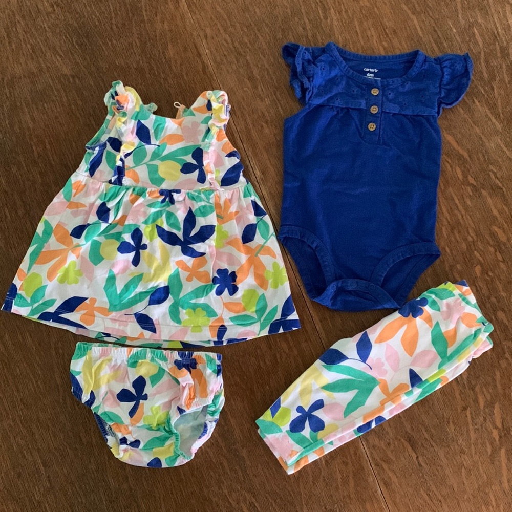 Carter’s Baby Girl Matching Set - 6 months